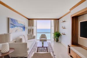 Carillon Miami Wellness Resort - Guest Experience