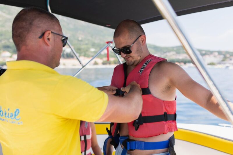 Cavtat: Parasailing - Included Services