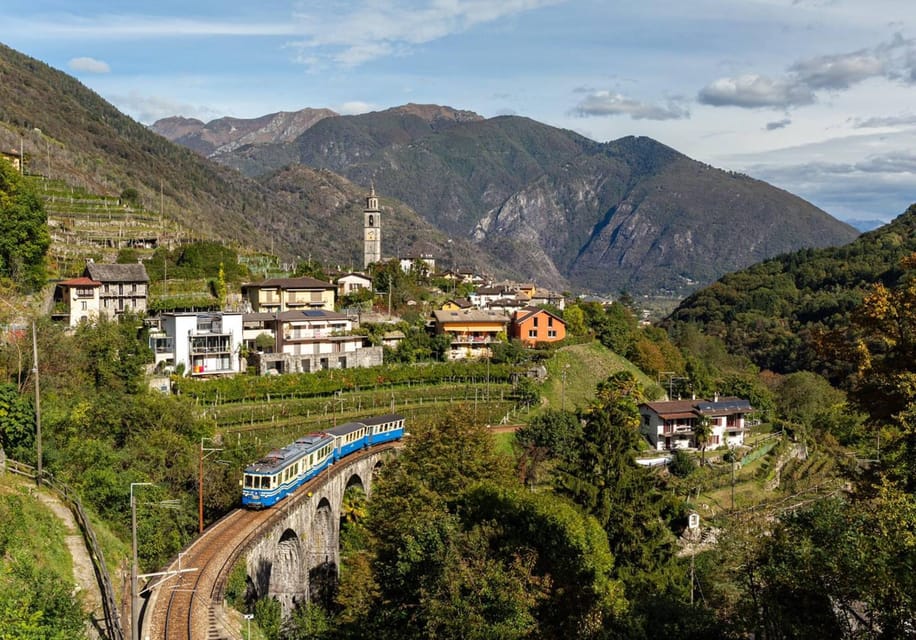 Centovalli Express: Scenic Rail Between Camedo & Domodossola - Train Amenities and Accessibility