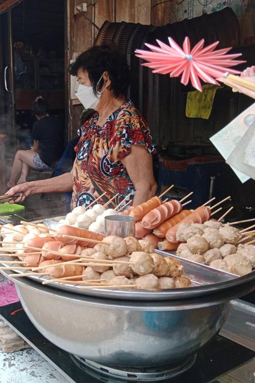 Chiang Mai: Mae Kampong Village, Hot Springs & Bor Sang Tour - Customer Experience and Reviews