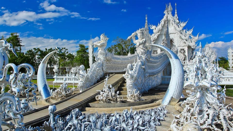 Chiang Rai: 3 Temples White+Blue+Black One Day Tour - Customer Experience