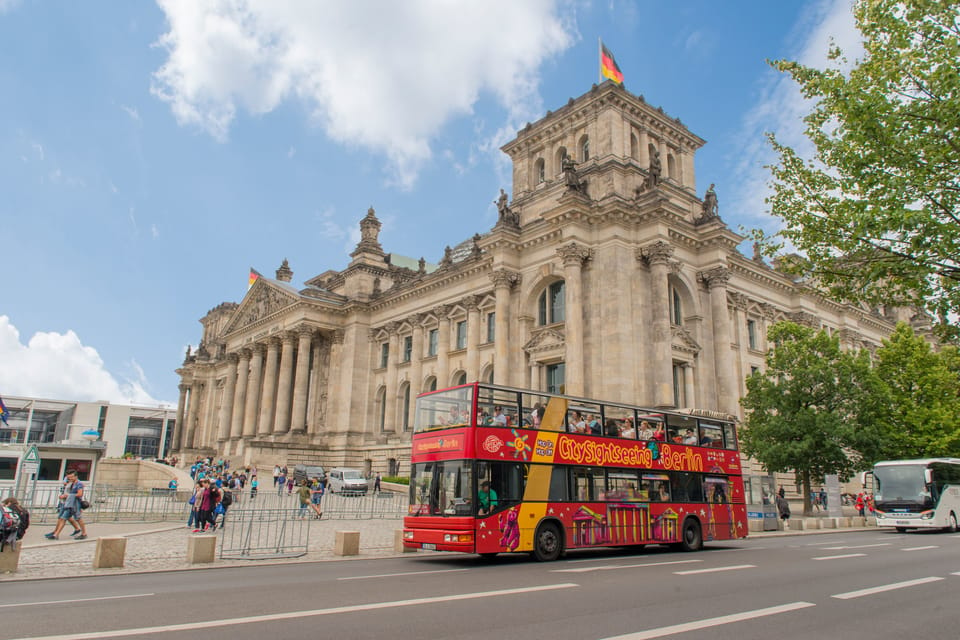 CitySightseeing Berlin HOHO Bus- All Lines (A+B) & Boat Tour - Trendy East Berlin & Wall Tour Stops (B-Tour)