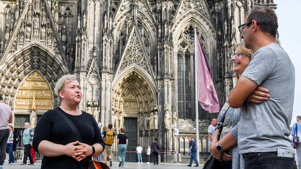 Cologne: Entertaining Guided Tour to Old Town Highlights - What to Bring