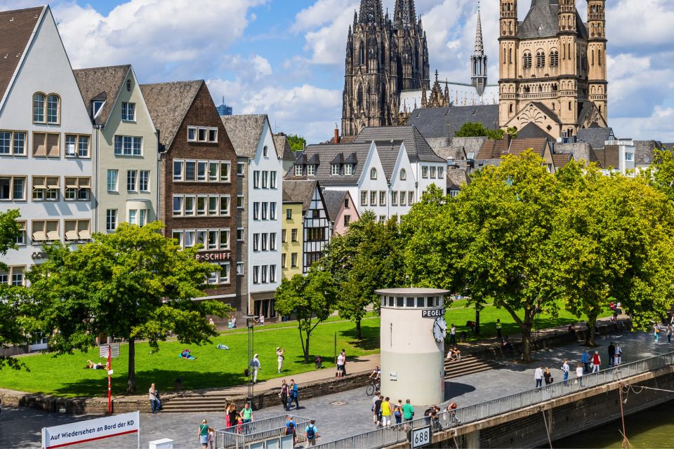 Cologne: First Discovery Walk and Reading Walking Tour - Participant Guidelines