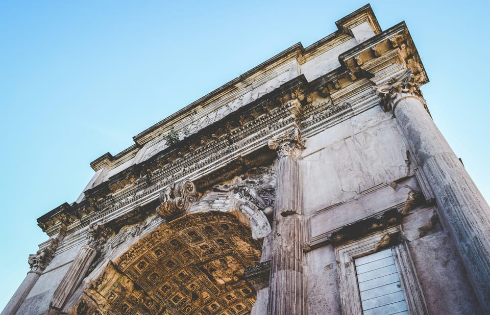 Colosseum, Roman Forum & More Walking Tour + 3D Experience - Engaging Expert Narration