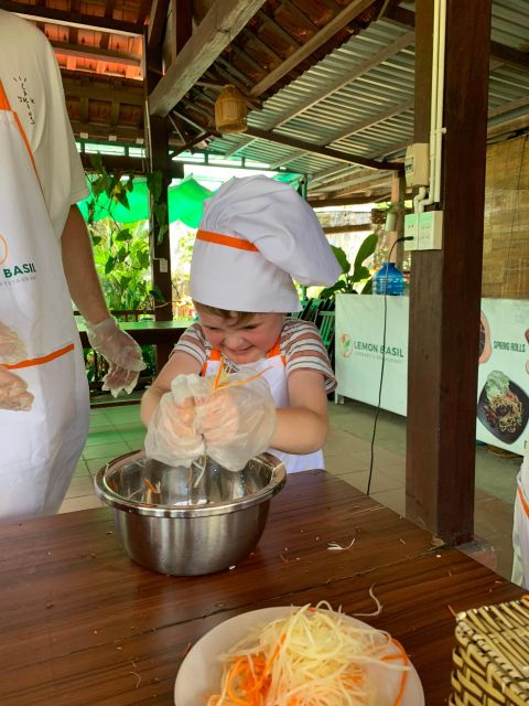 Cooking Class in Tra Que Organic Vegetable Village - Customization Options Available