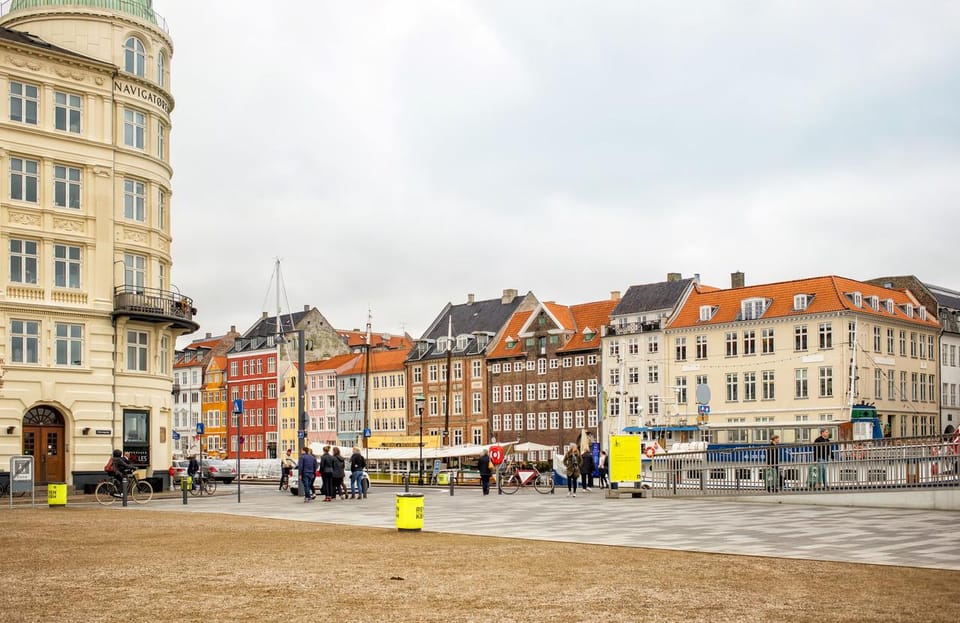 Copenhagen: Hippies and Christianshavn Group Walking Tour - Important Information