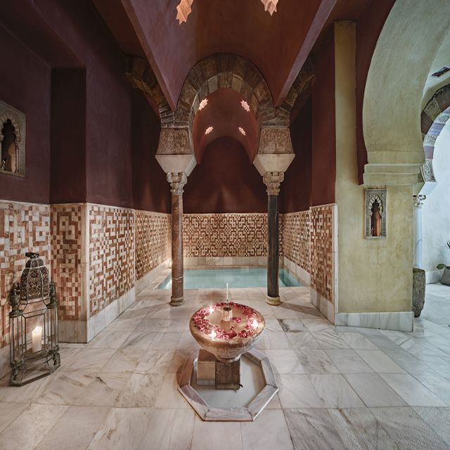 Córdoba: Hammam Al Ándalus Entry Ticket With Optional Massage - Massage Treatment Options