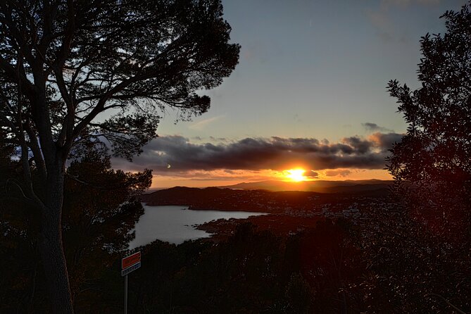 Costa Brava Coast Hike and Snorkel From Barcelona With Lunch - Traveler Requirements and Recommendations