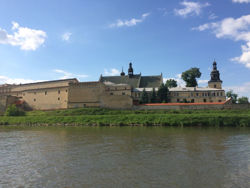 Cracow: 4-hours Sightseeing Cruise to Tyniec - Tour Logistics and Accessibility