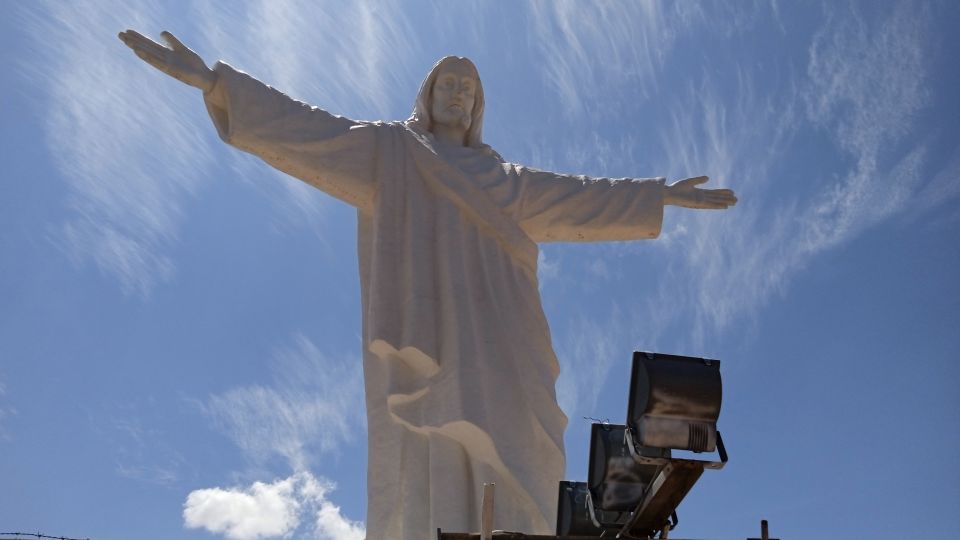 Cusco: Panoramic Bus Tour With Shamanism and Wool Weaving - Essential Inclusions