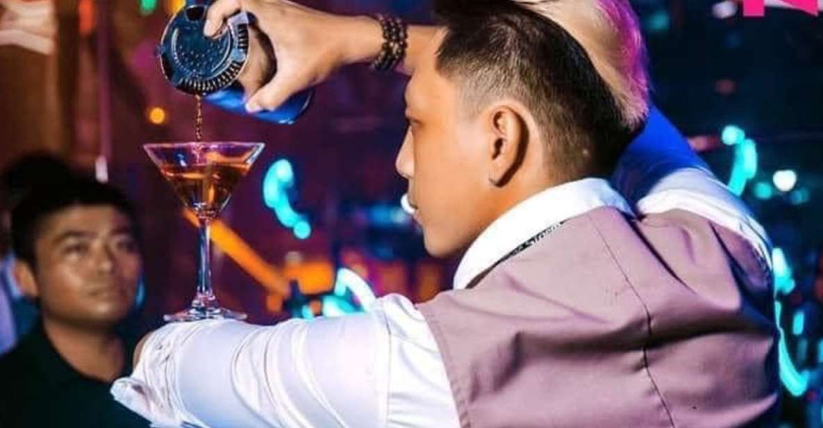 Da Nang: Experience Making Cocktail With Pro Bartender - Inclusions for Participants