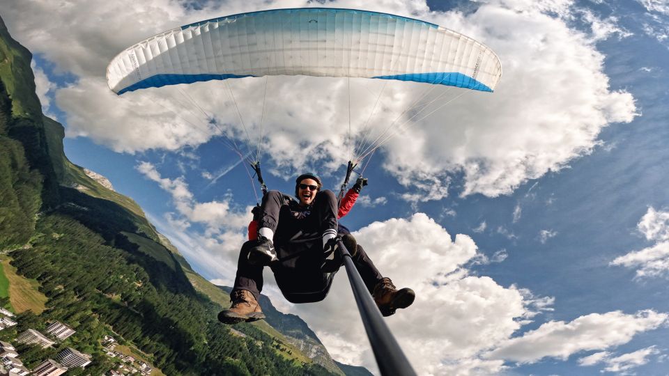 Davos: Pure Adrenaline Paragliding - Weather Considerations