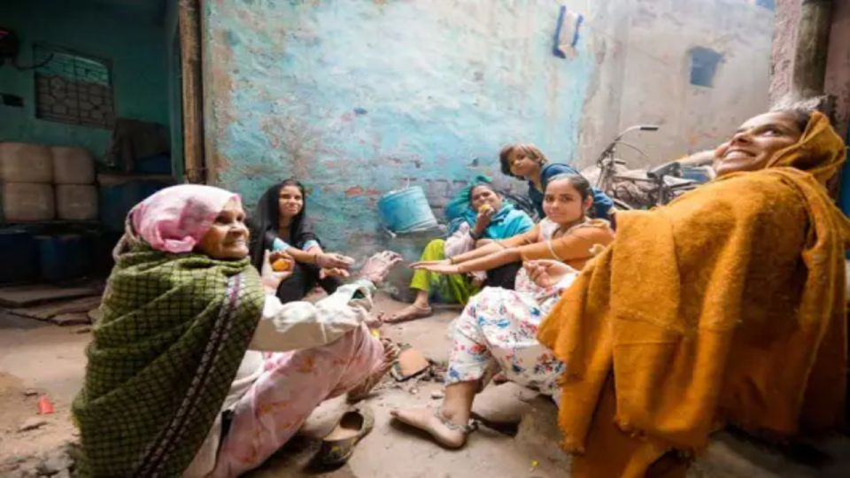 Delhi Slum Walking Tour - Meeting Point and Logistics