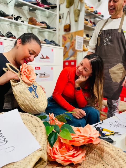 Design and Craft a Raffia Bag in Valencia - Bag Construction Process