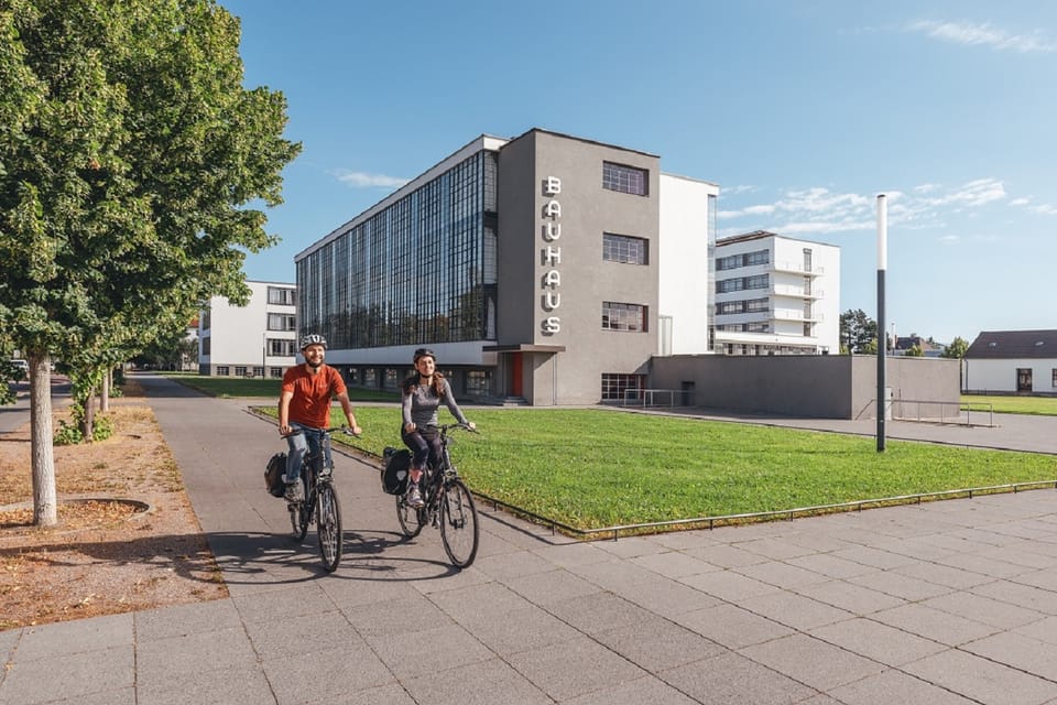 Dessau: Bicycle Tour Bauhaus – Junkers – Garden Realm - Exploring Dessau-Roßlau