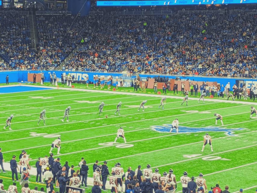 Detroit: Detroit Lions Football Game at Ford Field - Transportation and Parking Tips