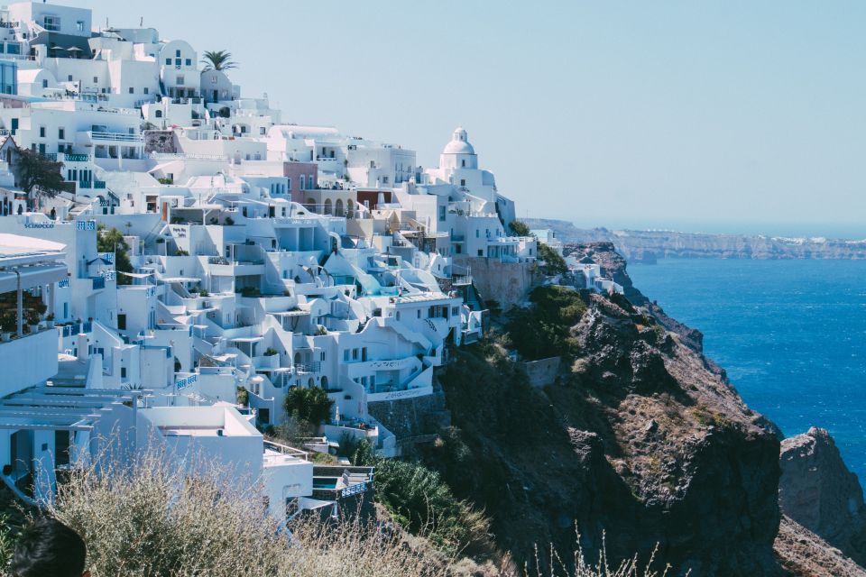 Discover the Best of Santorini - Discovering Oias Charm