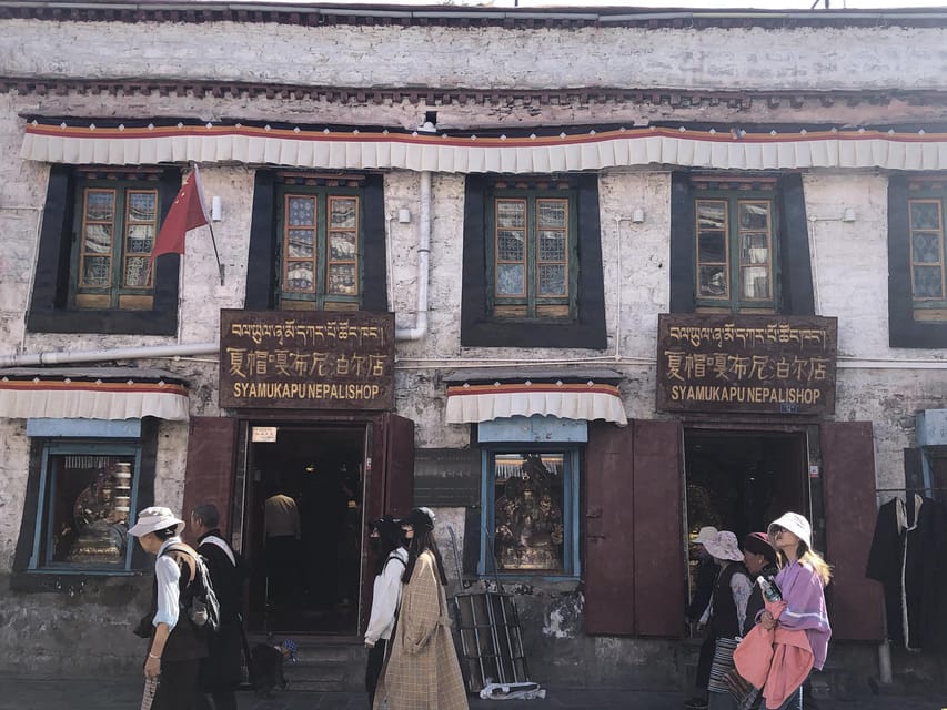 Discovery More Kathmandu Street Food With Local Guide - Street Food Sampling Experience