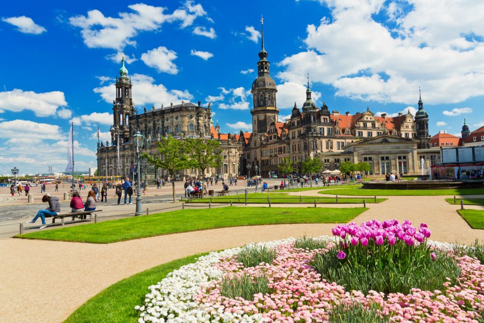 Dresden: First Discovery Walk and Reading Walking Tour - Important Information