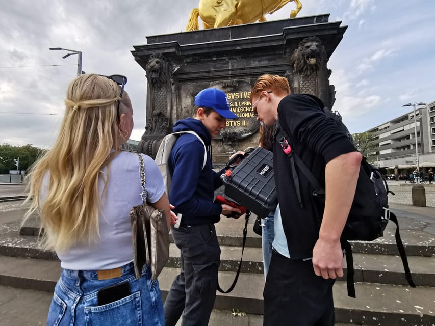 Dresden: Real City Outdoor Escape Game Augusts Legacy - Game Process