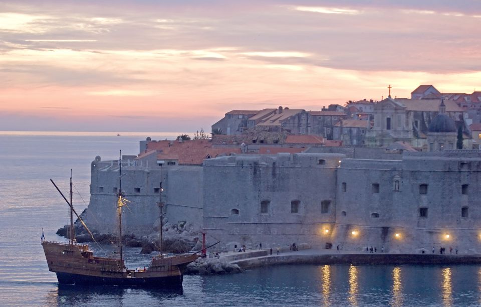 Dubrovnik: Sunset Cruise by Karaka With Sparkling Wine - Onboard Amenities and Inclusions