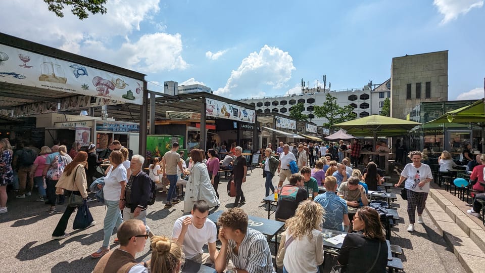 Düsseldorf: Tipping Based - Old Town Walking Tour - Highlights of the Tour