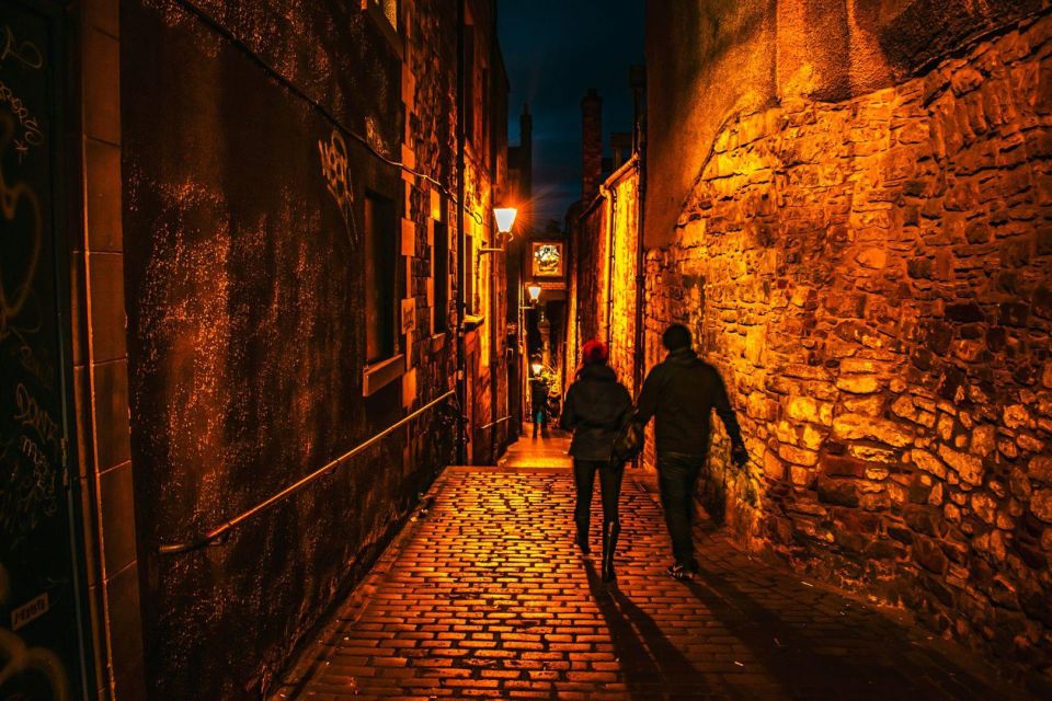 Edinburgh Ghost Audio Tour on Your Phone (in English) - Key Locations Explored