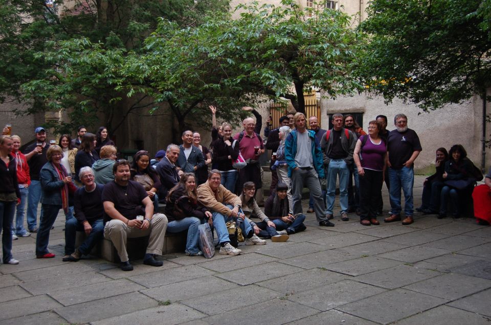 Edinburgh Literary Pub Tour With Real-Actors - Theatrical Performance Elements