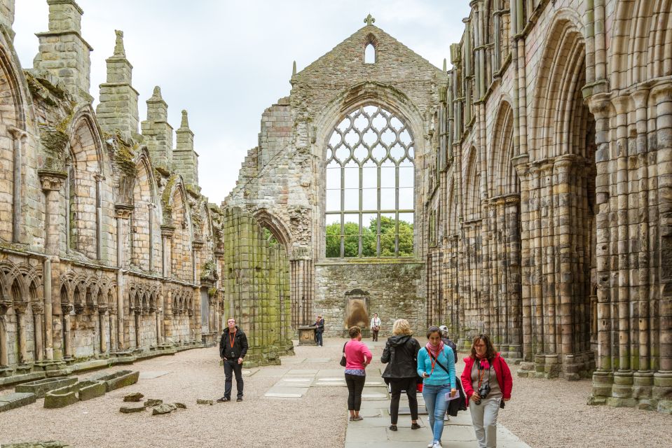 Edinburgh: Royal Attractions With Hop-On Hop-Off Bus Tours - Accessibility and Important Information