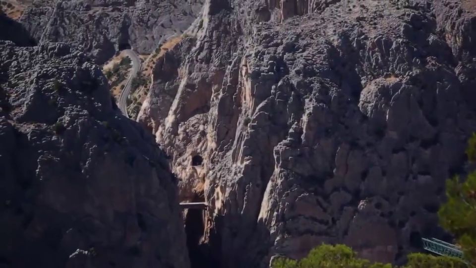 El Chorro: Caminito Del Rey Gorge Route Guided Walking Tour - Preparing for the Tour