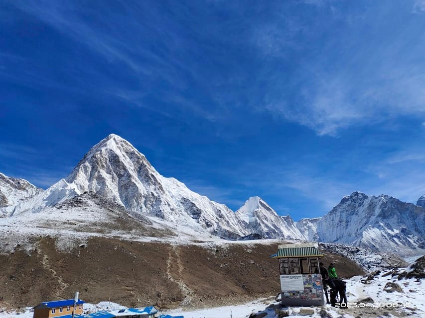 Everest High Passes Odyssey: A 15-Day Trekking Expedition - Essential Gear List