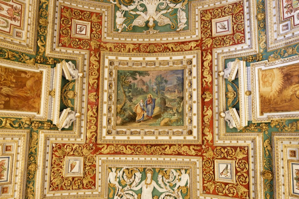 Exclusive Private Tour of VATICAN Museum,Chapel&S.Basilica - Sistine Chapel Experience