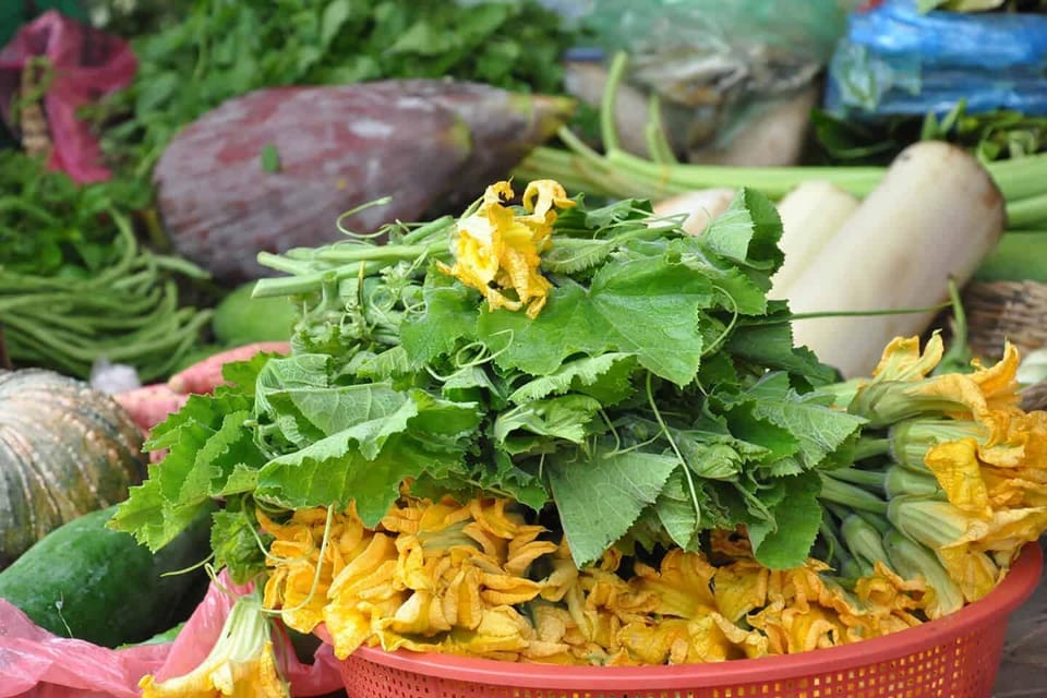 Experience Cambodian Cooking Class in Siem Reap - Engaging With Local Markets