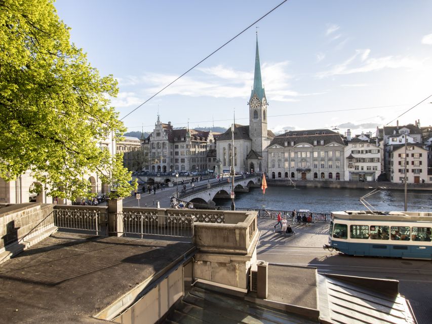 Explore the Best Guided Intro Tour of Zurich With a Local - Exploring Zurichs Attractions