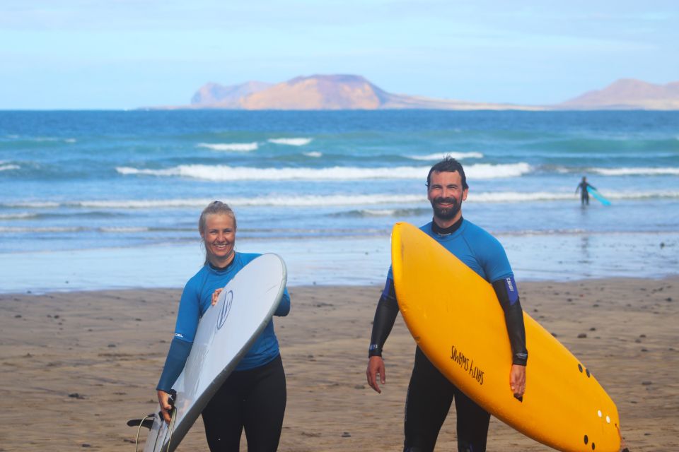 Famara : Surfing Lessons - Participant Requirements