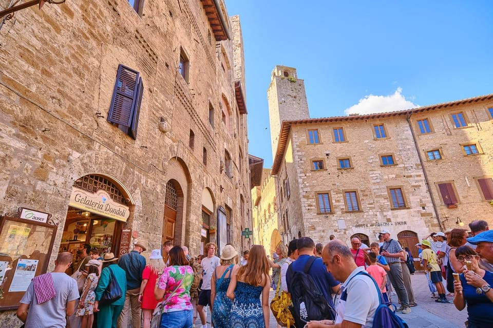 Florence: Siena, San Gimignano, Monteriggioni & Chianti Tour - Exploring Siena