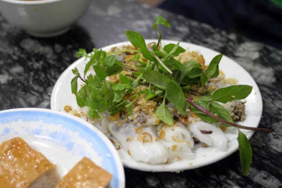 Food on Foot Tour Hanoi Small Group Daily Departure 18:00 - Meeting Point Details