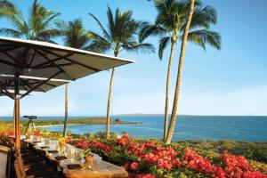 Four Seasons Resort Lanai - Dining Experiences