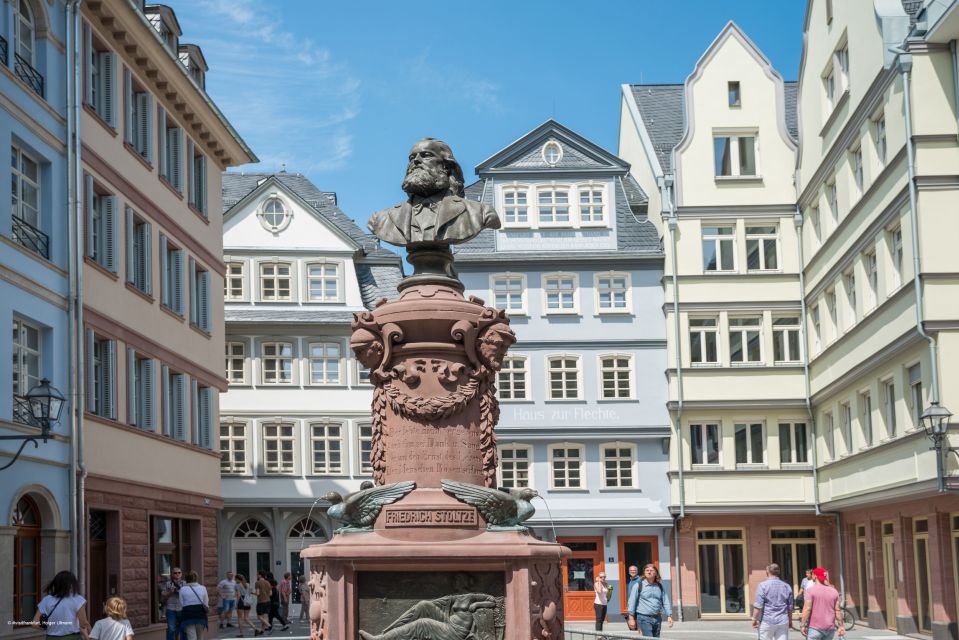 Frankfurt: Highlights and New Old Town English-Language Tour - Meeting Point