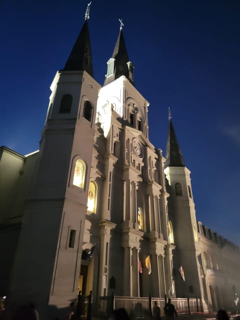 French Quarter: Haunted Hollywood Ghost Tour in New Orleans - Accessibility and Recommendations