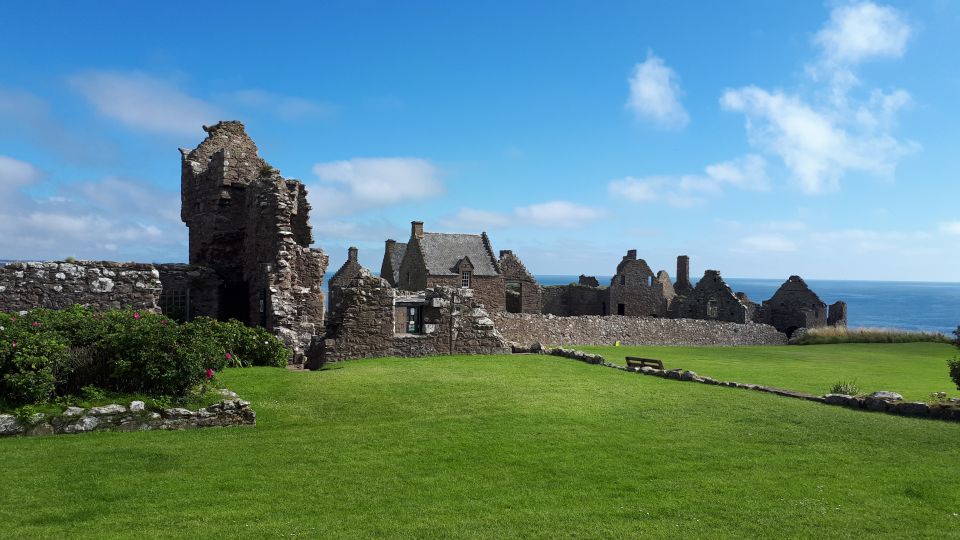 From Aberdeen: Aberdeenshire Guided Day Trip & Castle Visit - Important Accessibility Information