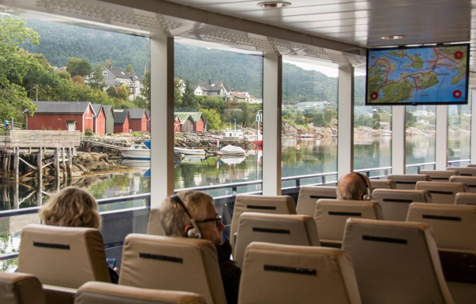 From Ålesund: Round-Trip Boat Cruise to Geirangerfjord - Onboard Amenities