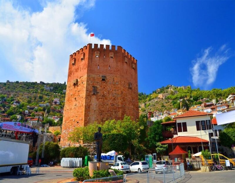 From City of Side: Alanya Tour With Lunch, Boat & Cable Car - Dining Experience at Dim River