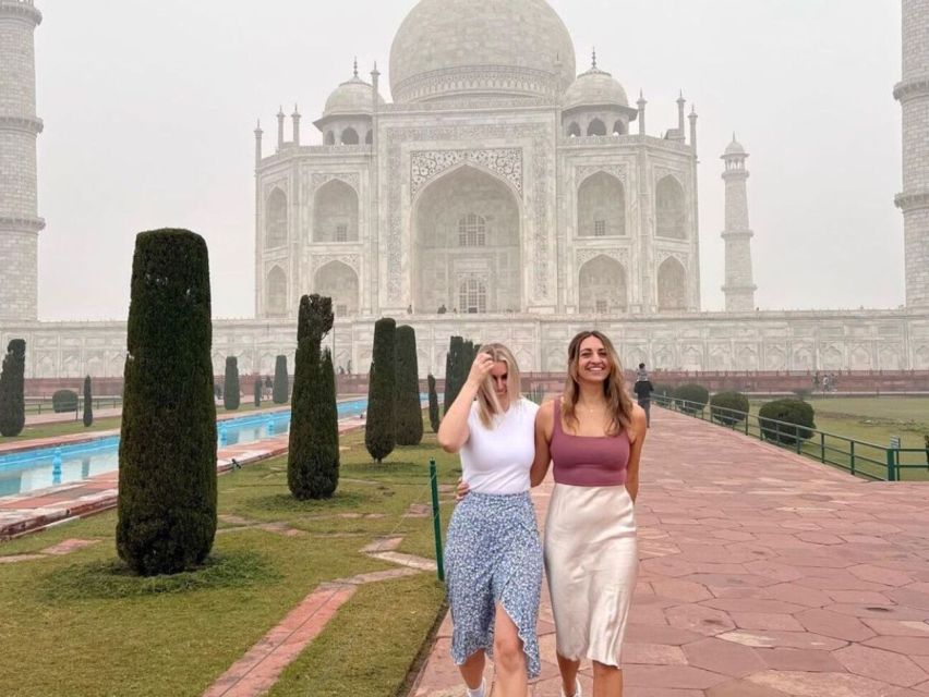 From Delhi: Private Day Trip to Agra With Guide and Transfer - Guided Tour Experience