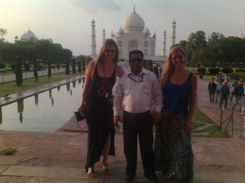 From Delhi: Private Taj Mahal and Agra Fort Day Trip by Car - Itinerary of the Day