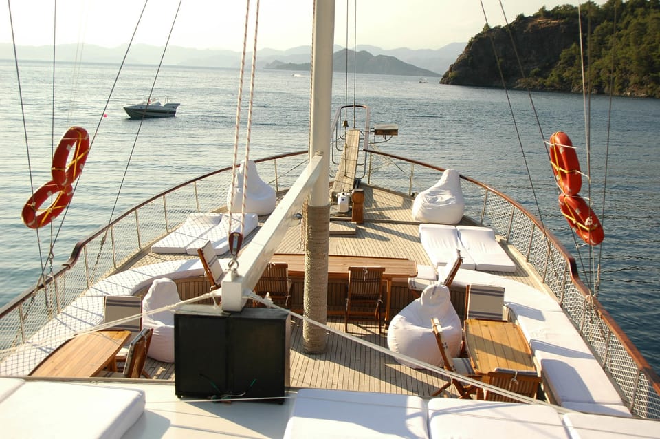 From Fethiye: Full-Day Lunch Cruise in the Gocek Gulf - Included Amenities