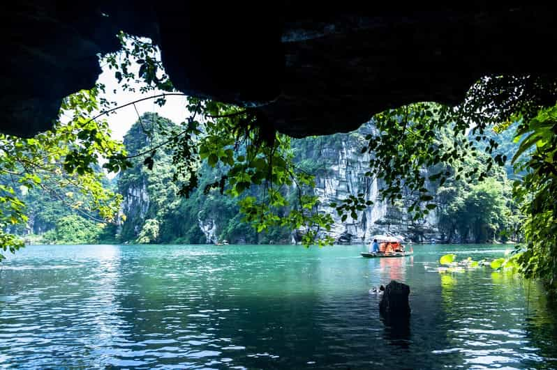 From Ha Noi: Hoa Lu – Tam Coc/ Trang An - Tam Coc Experience