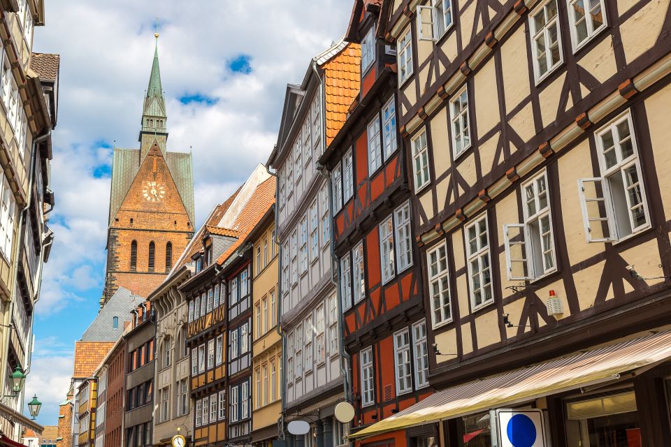 From Hamburg: Private Guided Day Trip to Hanover - Guided Experience