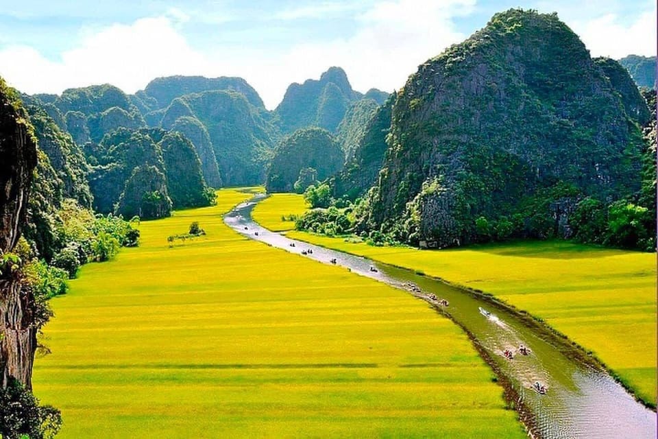 From Hanoi: Visit Hoa Lu & Trang An/ Tam Coc & Mua Caves - Cultural Insights